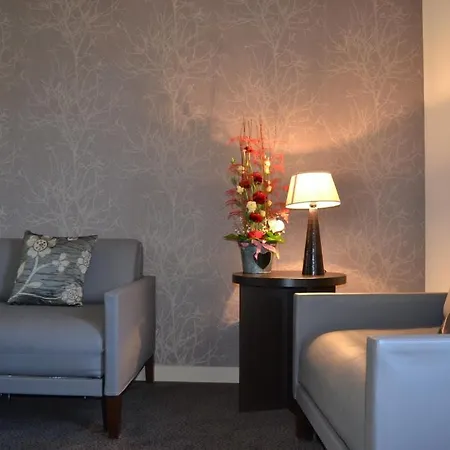 Hotel Reine Mathilde 2*