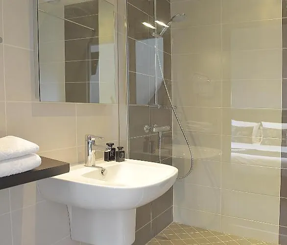 Hotel Reine Mathilde Bayeux