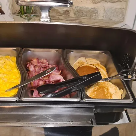 Hotel Reine Mathilde