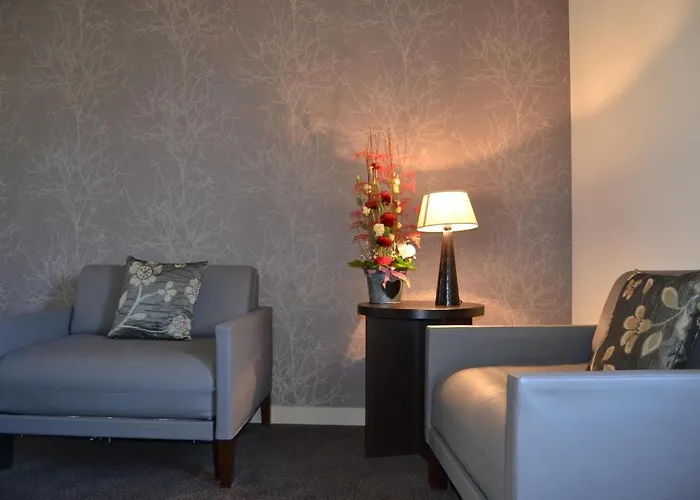 Hotel Reine Mathilde 2*